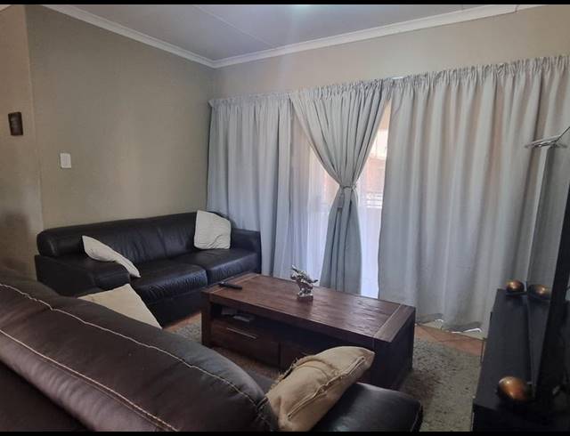 2 BEDROOM PROPERTY TO RENT IN OLYMPUS AH